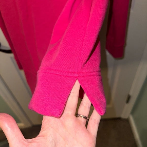 Sweatshirt - Picture 2 of 4